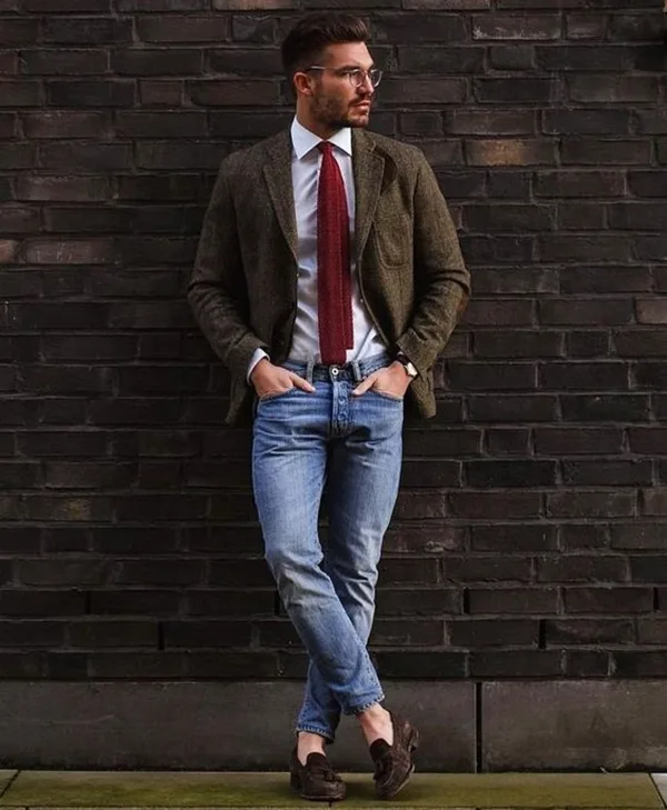 Ways-To-Wear-Tie-This-Winter