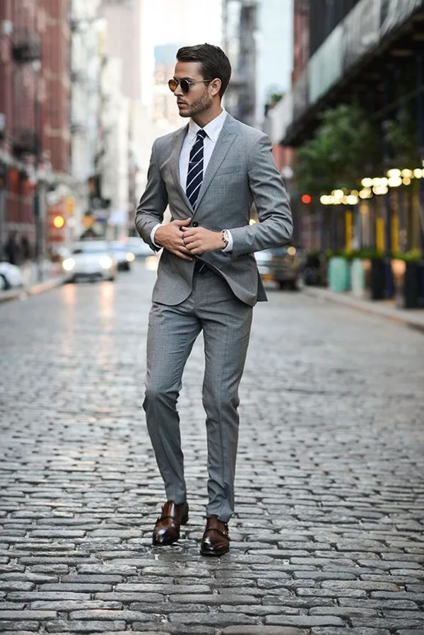 Ways-To-Wear-Tie-This-Winter