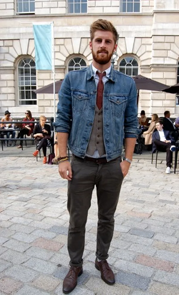 Ways-To-Wear-Tie-This-Winter