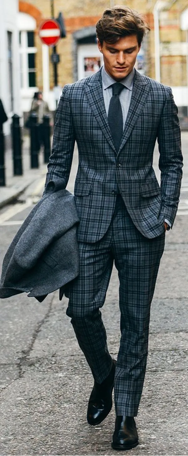 Ways-To-Wear-Tie-This-Winter