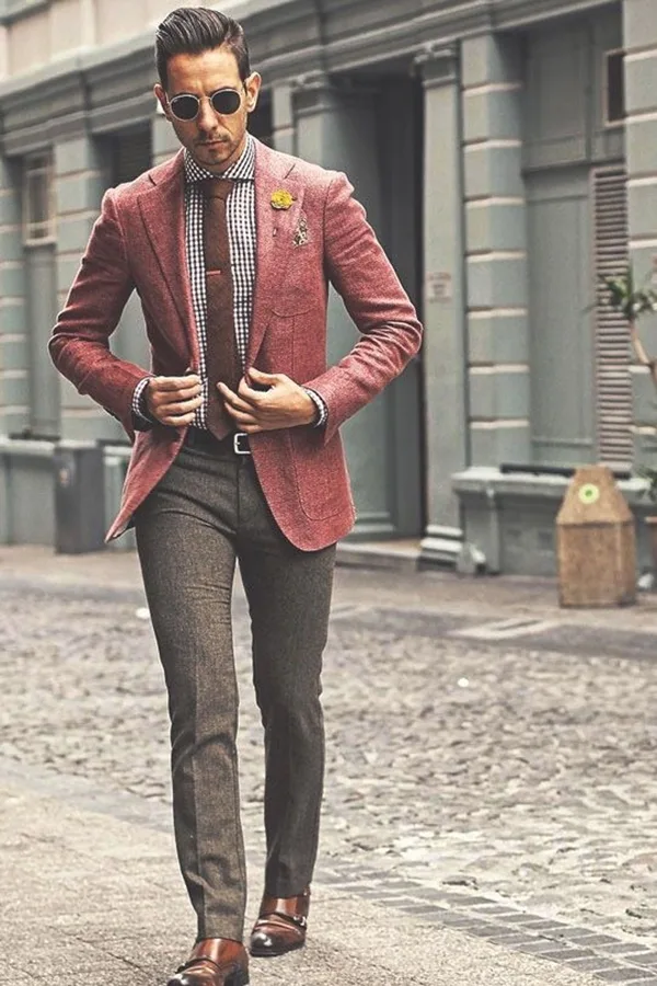 Ways-To-Wear-Tie-This-Winter