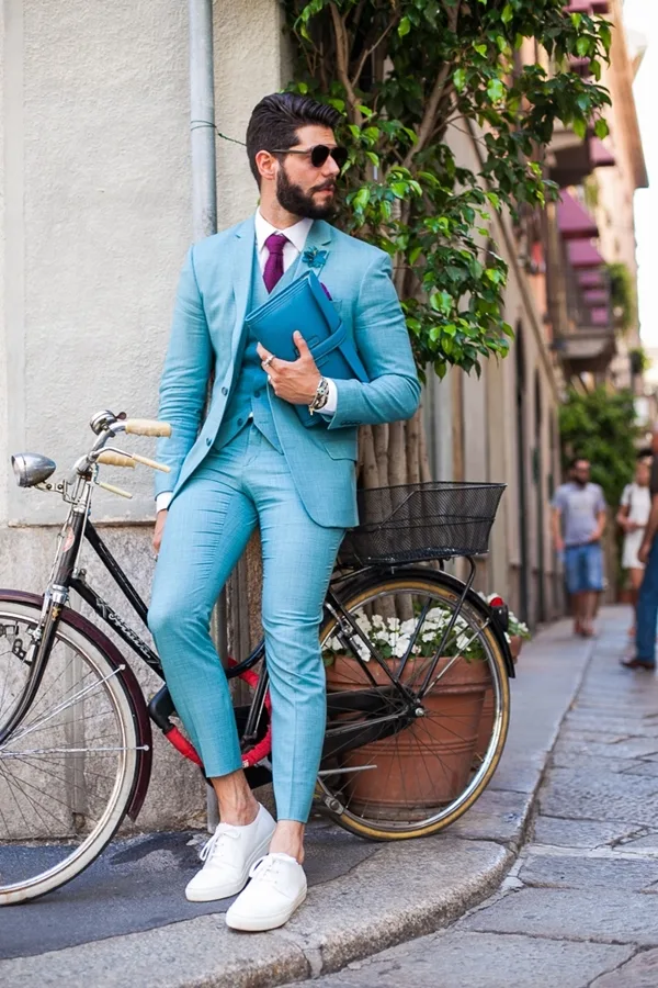 Ways-To-Wear-Tie-This-Winter