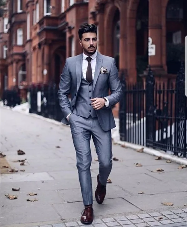 Ways-To-Wear-Tie-This-Winter