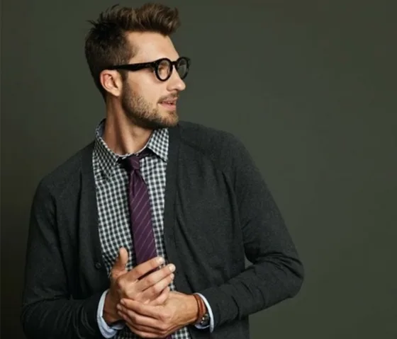 Ways-To-Wear-Tie-This-Winter