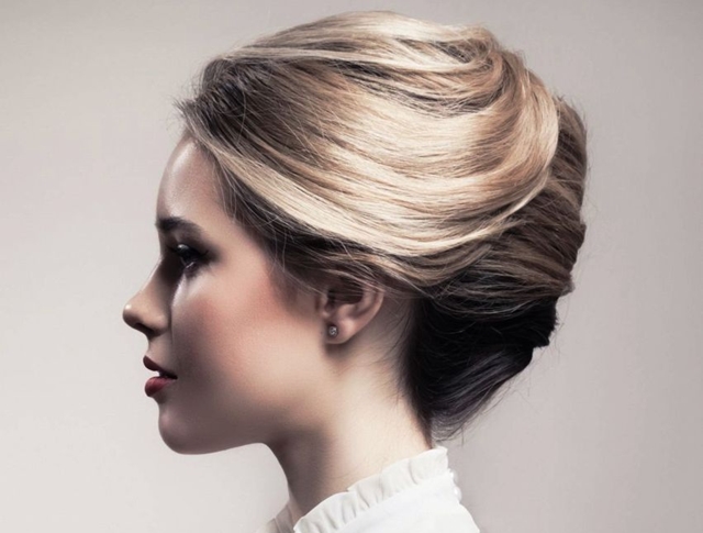 simple-and-sexy-office-hairstyle-for-women