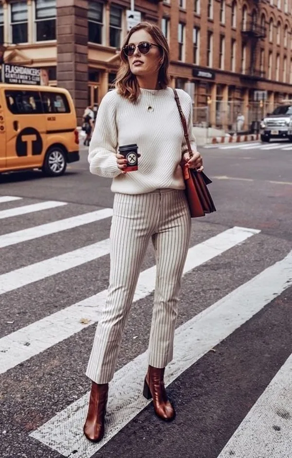 Attractive-Ways-to-Wear-Sweater-in-Work-Place