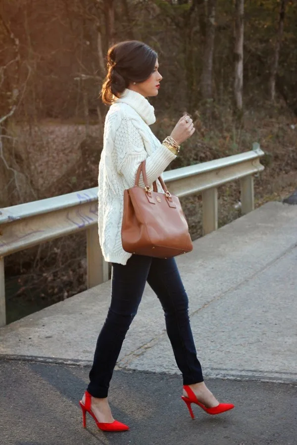 Attractive-Ways-to-Wear-Sweater-in-Work-Places