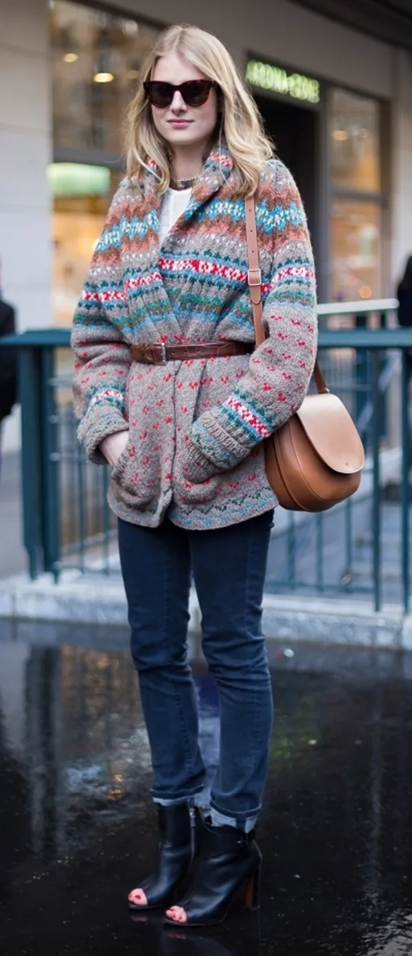 Attractive-Ways-to-Wear-Sweater-in-Work-Places