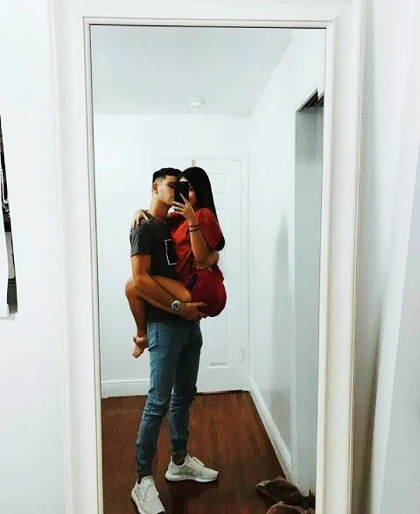 Best Selfie Poses For Couples