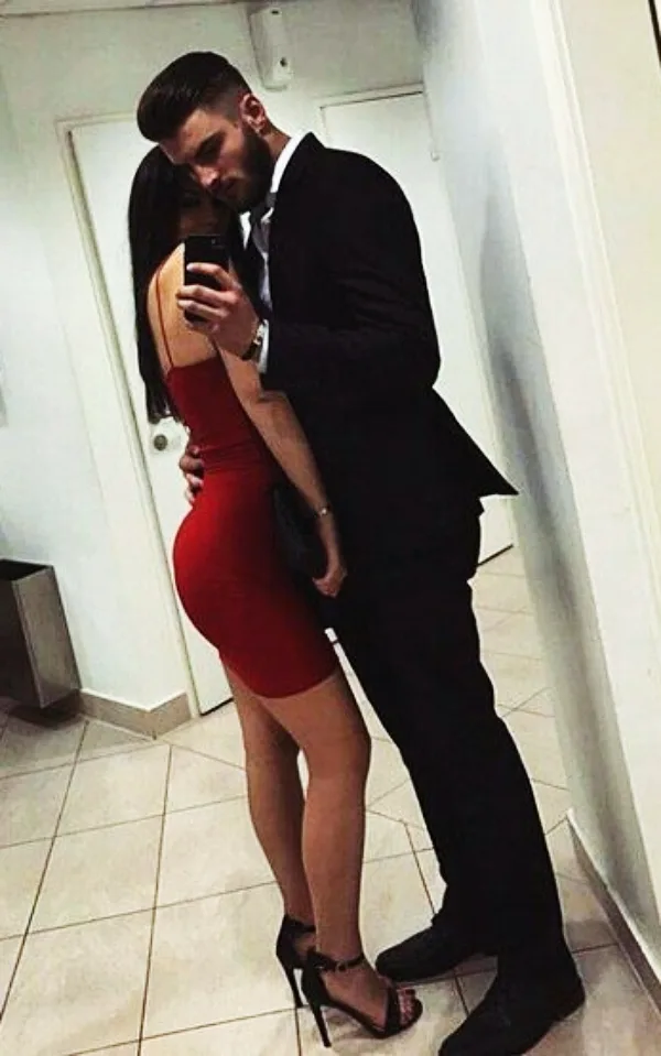 Best Selfie Poses For Couples