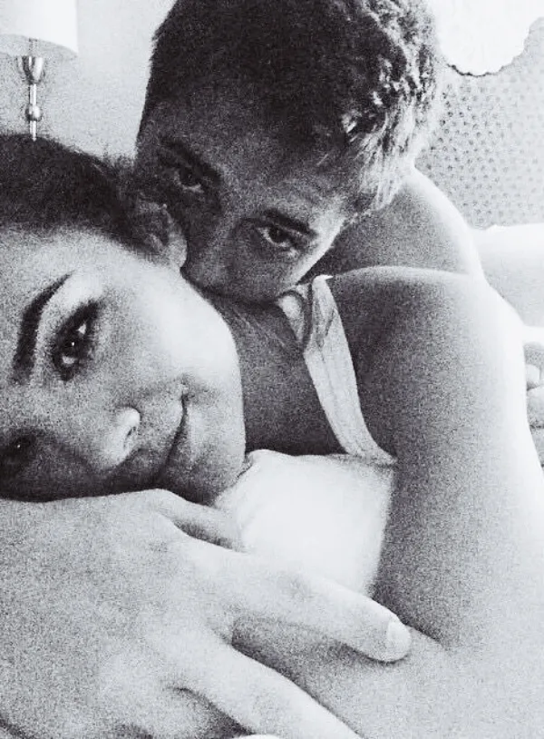 Best Selfie Poses For Couples