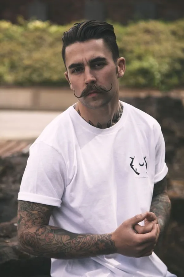 Best-Handlebar-Mustache-Styles-to-Look-Super-Cool