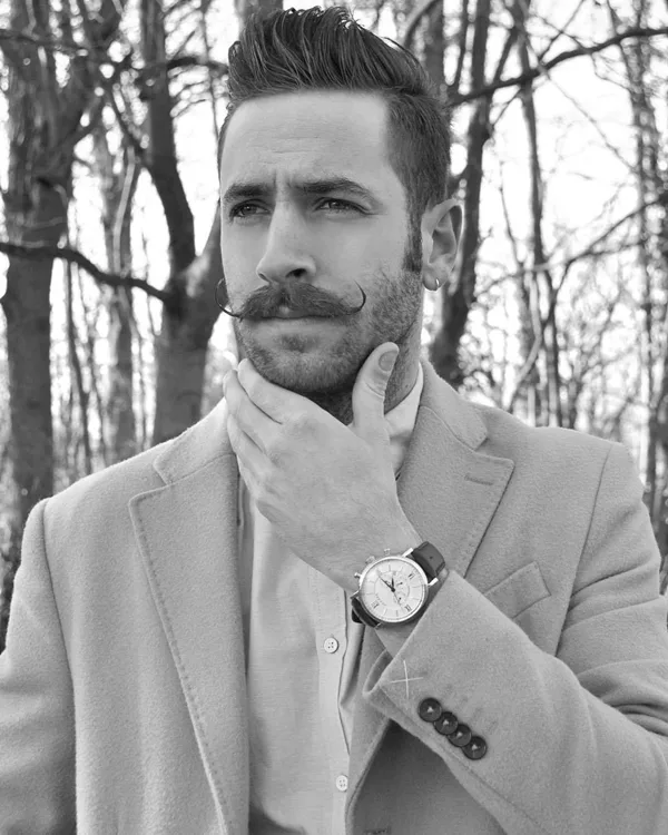 Best-Handlebar-Mustache-Styles-to-Look-Super-Cool
