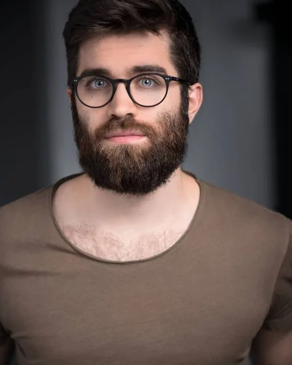 Best-Handlebar-Mustache-Styles-to-Look-Super-Cool