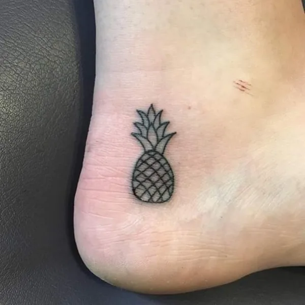 Tiny-Tattoo-Ideas-For-Working-Women