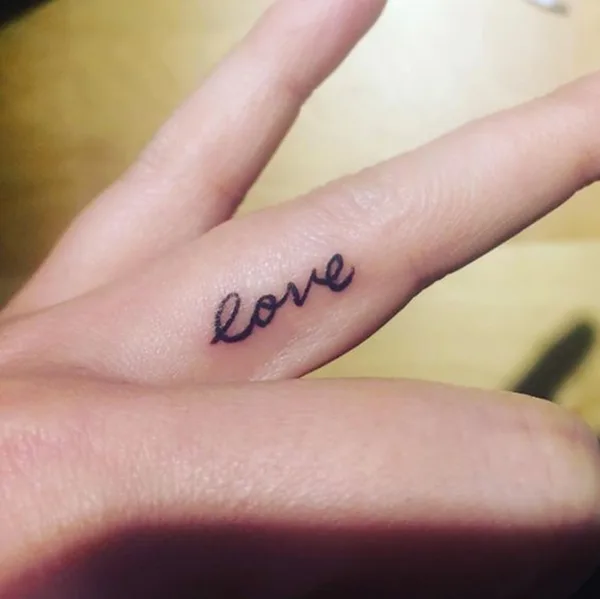 Tiny-Tattoo-Ideas-For-Working-Women
