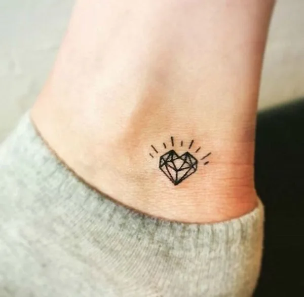 Tiny-Tattoo-Ideas-For-Working-Women