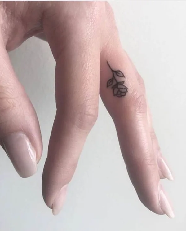 Tiny-Tattoo-Ideas-For-Working-Women