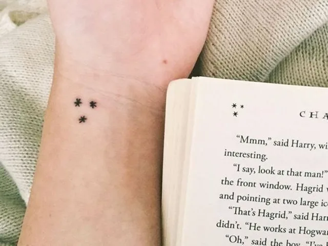 Tiny-Tattoo-Ideas-For-Working-Women