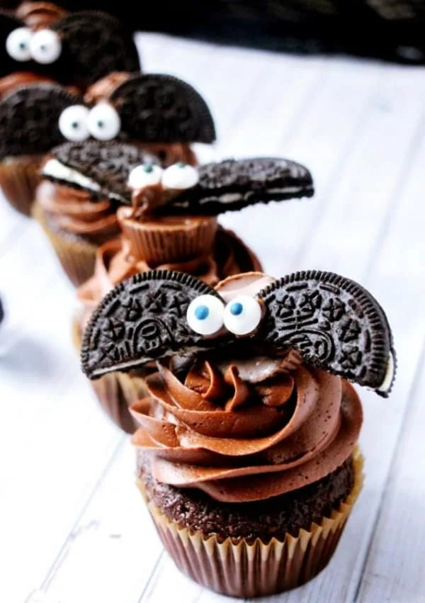 10-Supercool-Oreo-Tricks-Everyone-Should-Try