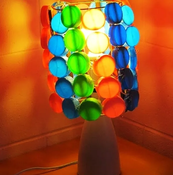 40-DIY-Plastic-Bottle-Cap-Craft-Ideas