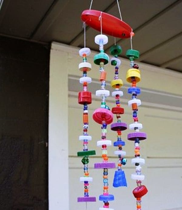 40-DIY-Plastic-Bottle-Cap-Craft-Ideas