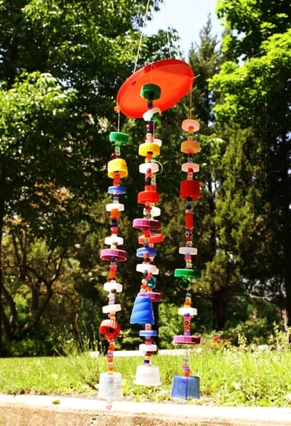 40-DIY-Plastic-Bottle-Cap-Craft-Ideas