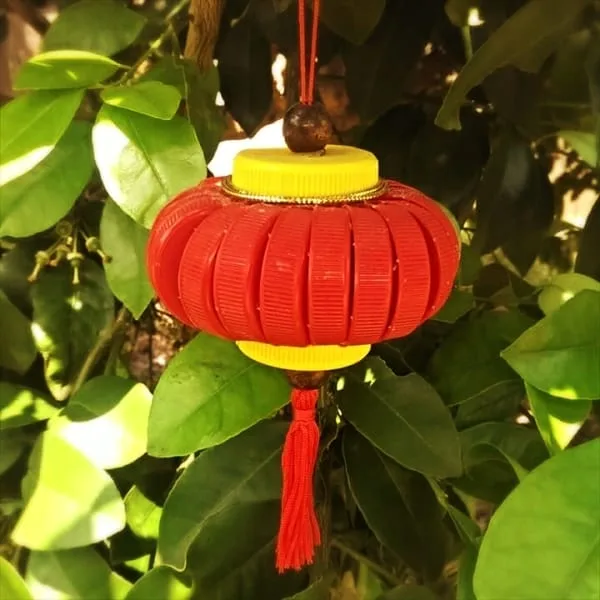 40-DIY-Plastic-Bottle-Cap-Craft-Ideas