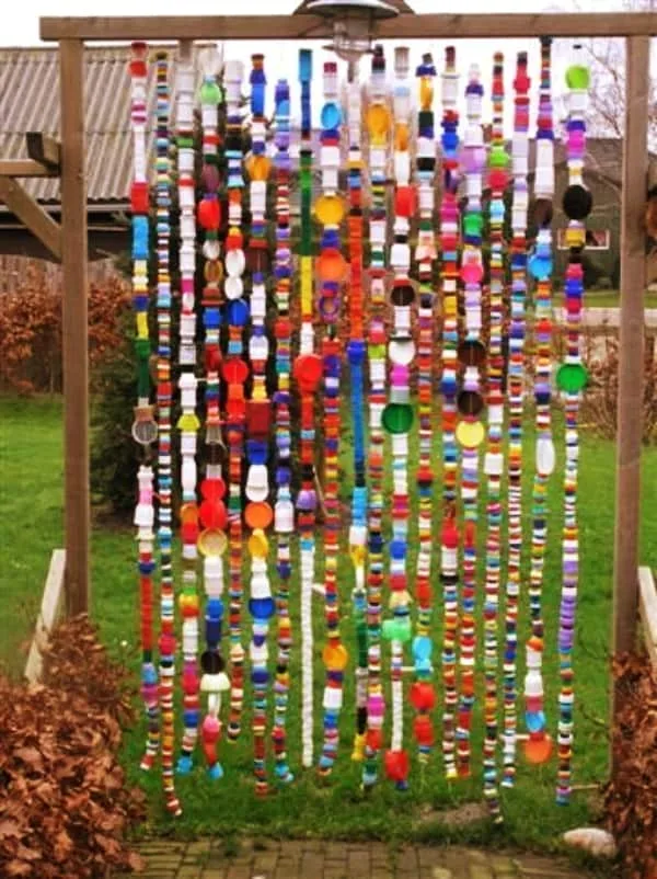 40-DIY-Plastic-Bottle-Cap-Craft-Ideas