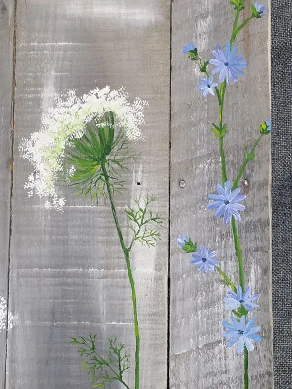 Modest-Examples-of-Paintings-On-Wood-Planks