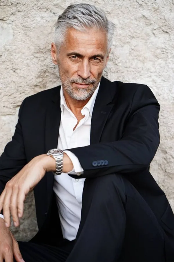 Winning-Grey-Hair-Styles-For-Men