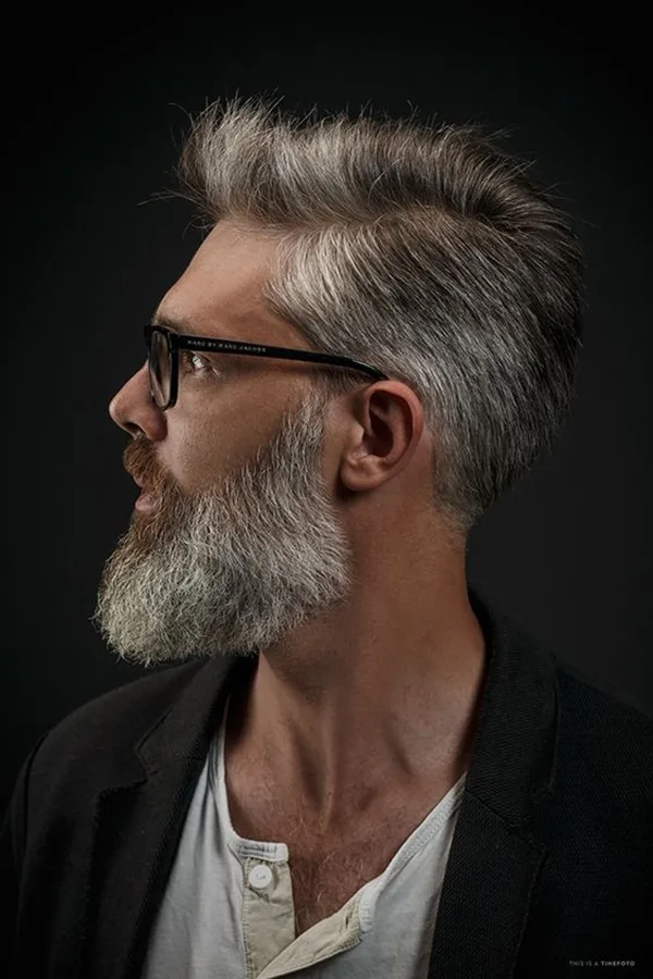 Winning-Grey-Hair-Styles-For-Men