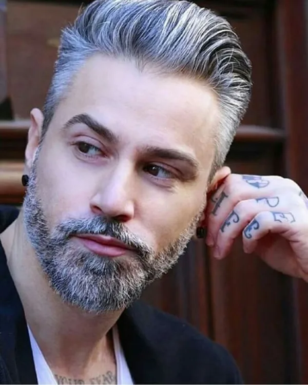Winning-Grey-Hair-Styles-For-Men